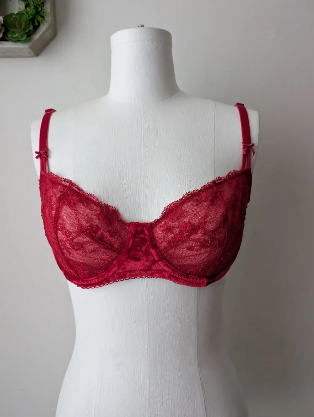victoria's secret dream angels velvet lace bra